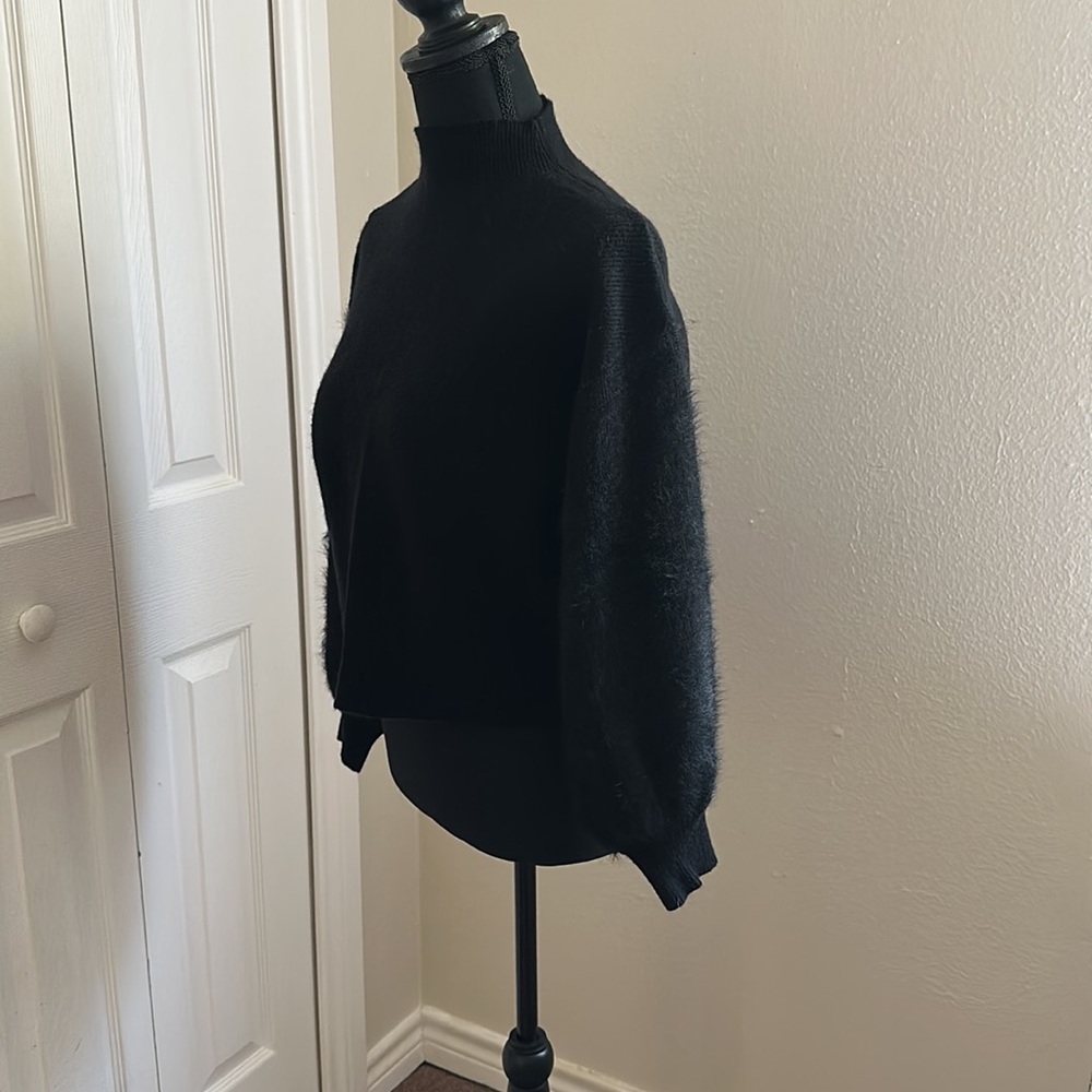 Stylish sweater - Picture 4 of 6